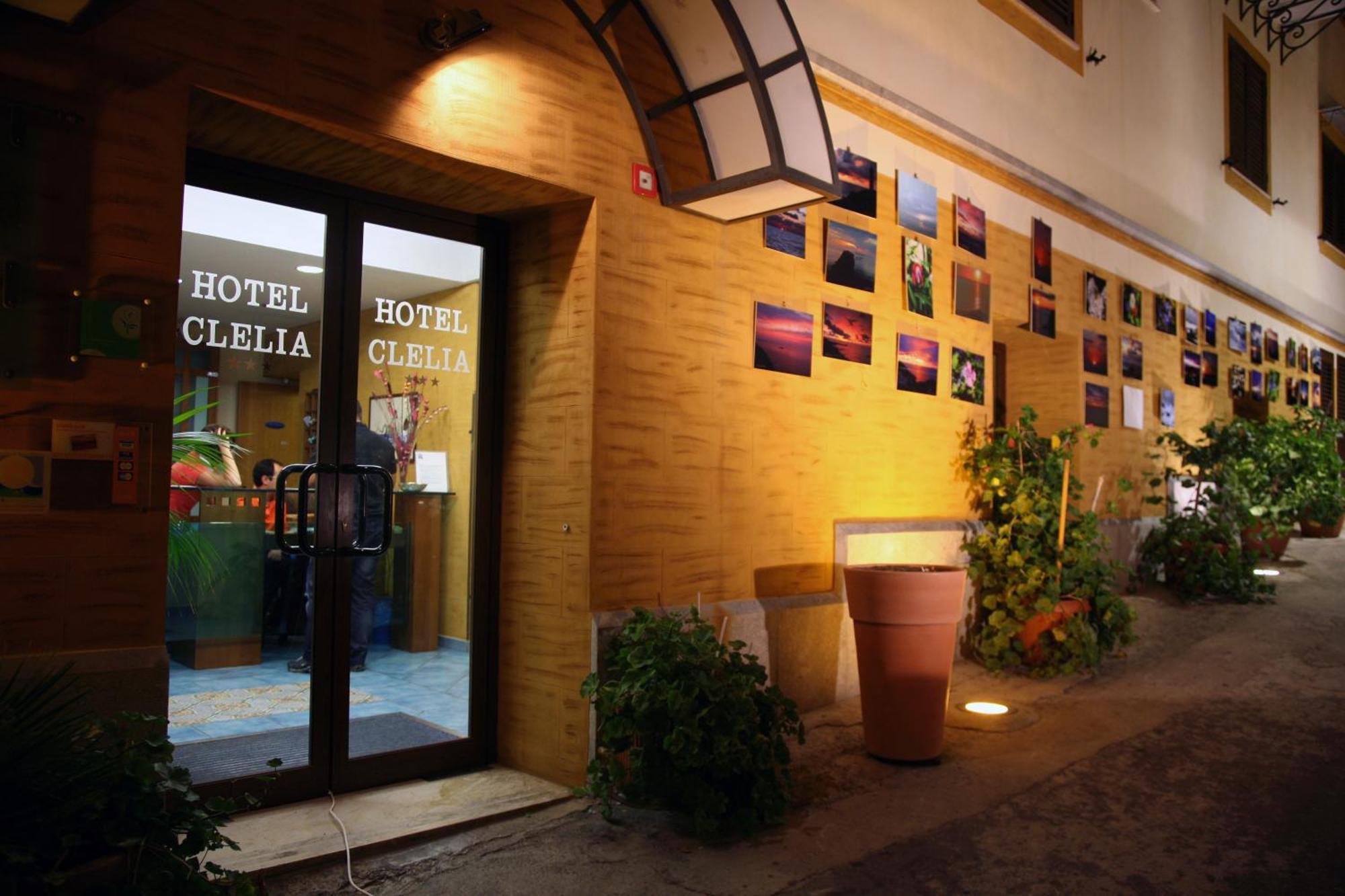 科蕾莉雅酒店 乌斯蒂卡 外观 照片